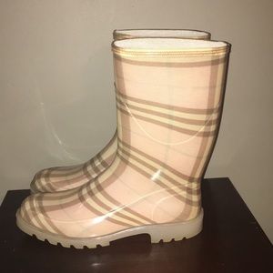 ‼️SOLD‼️Pink Nova Check Burberry Rain boots